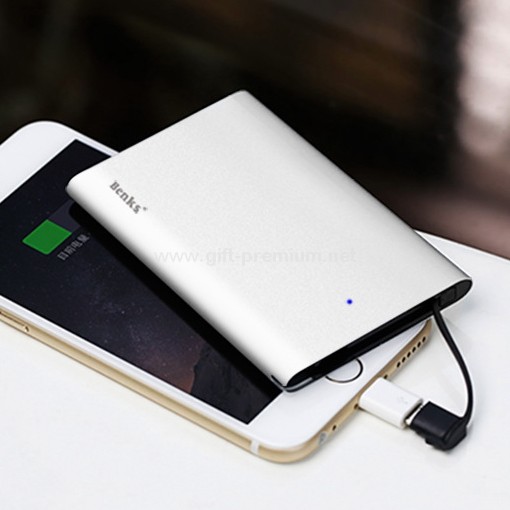 手機充電器 3000mAh All in one